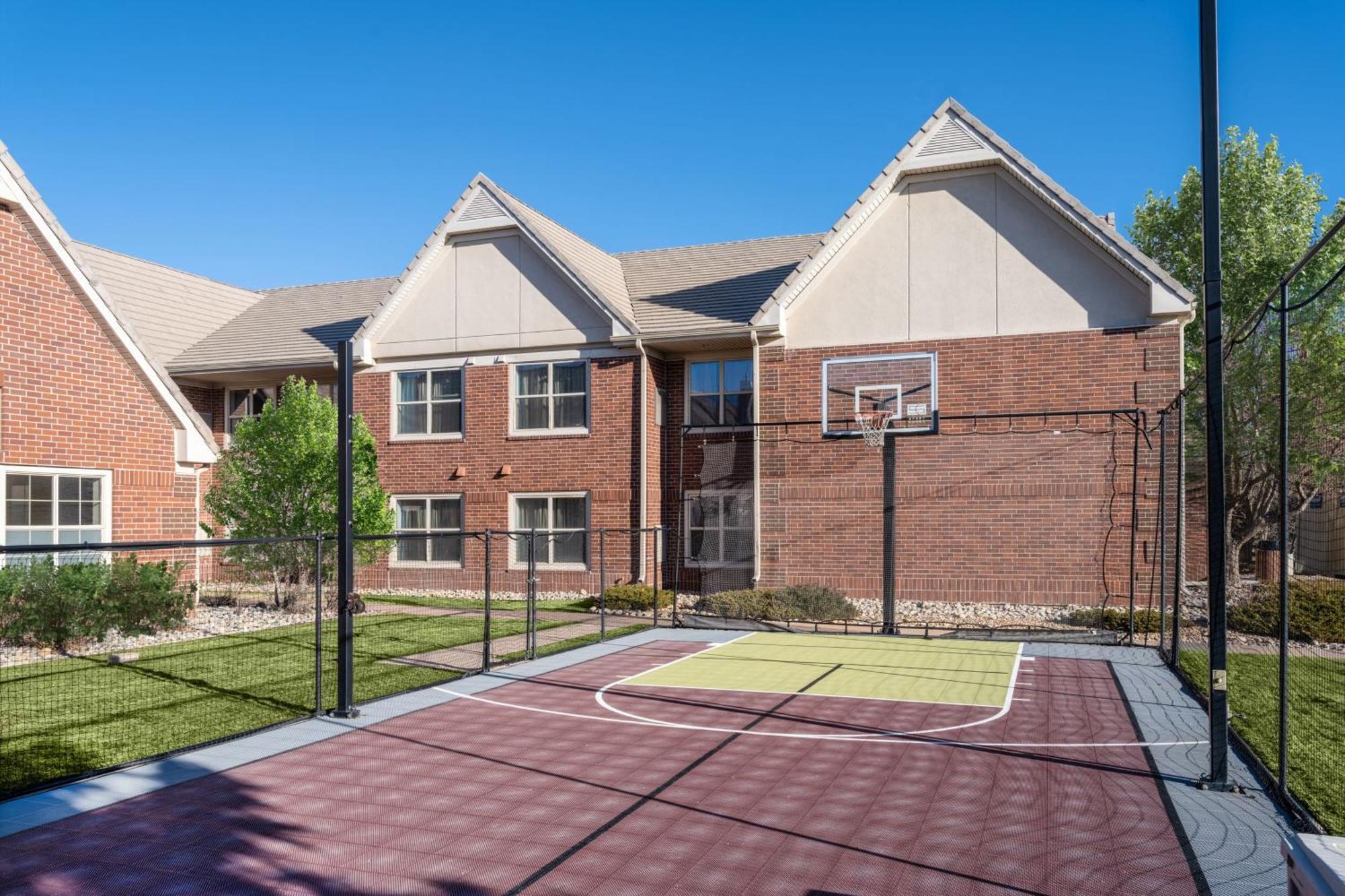 By Marriott Boulder Broomfield 3*